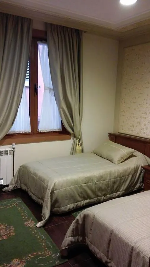 Vila Sigal Pogradec Albania