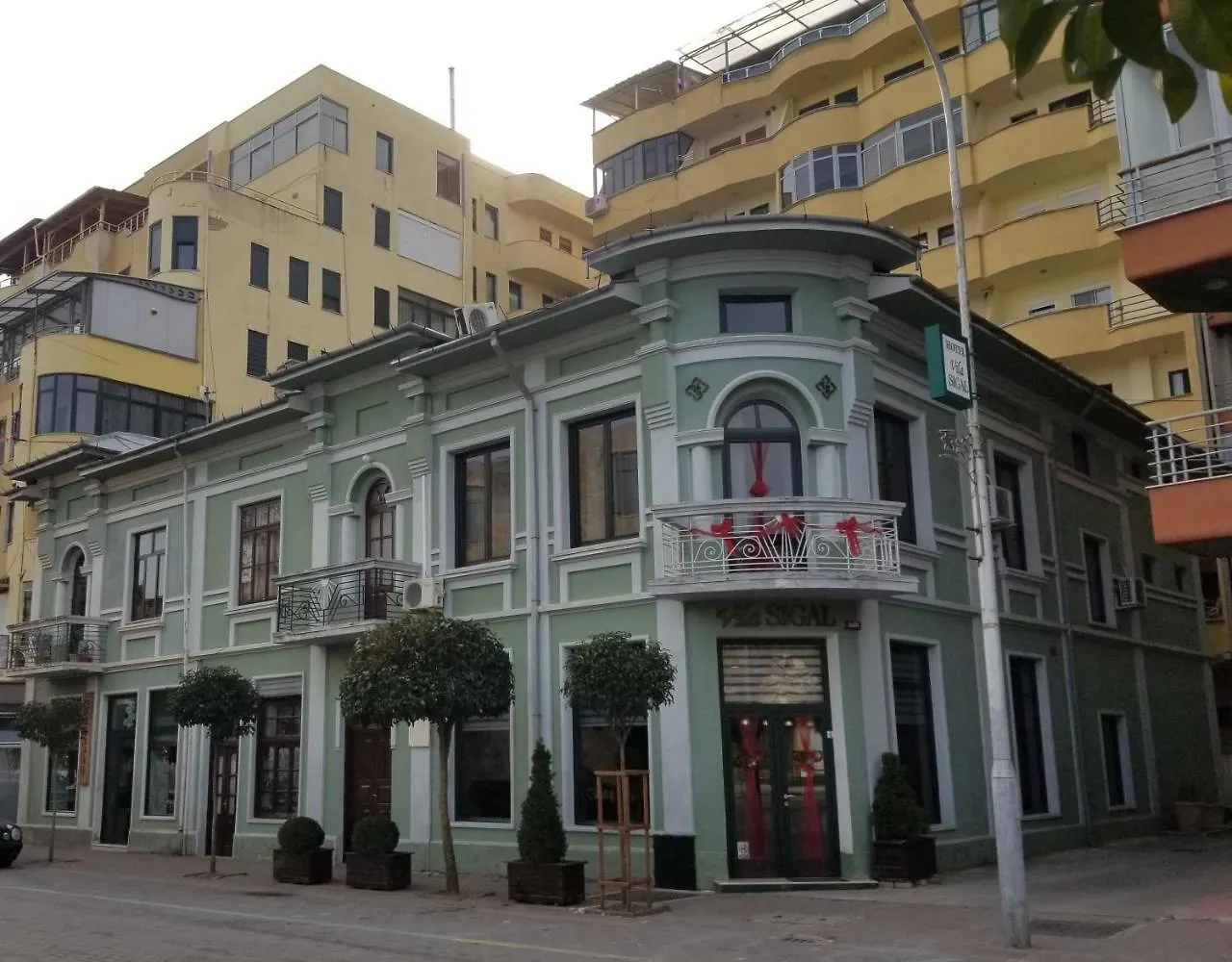 Vila Sigal Pogradec contacts